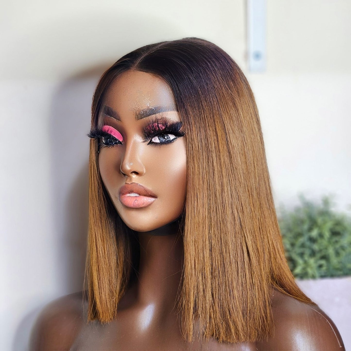 Fizzy Bob ( Honey Blonde )